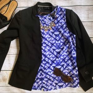 BR blue and white patterned tank